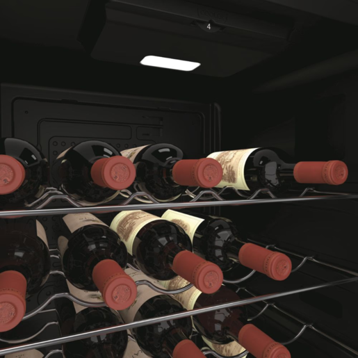 Candy frižider za vino CWC033M