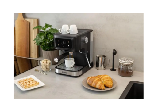 GORENJE aparat za espresso kafu ESCM15CDB, 15 bara, digitalni ekran
