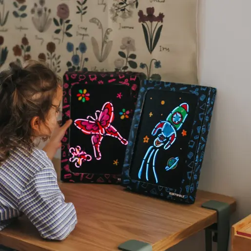 Kidywolf KIDYNEON Kreativni set za svjetleću zidnu dekoraciju - Tales