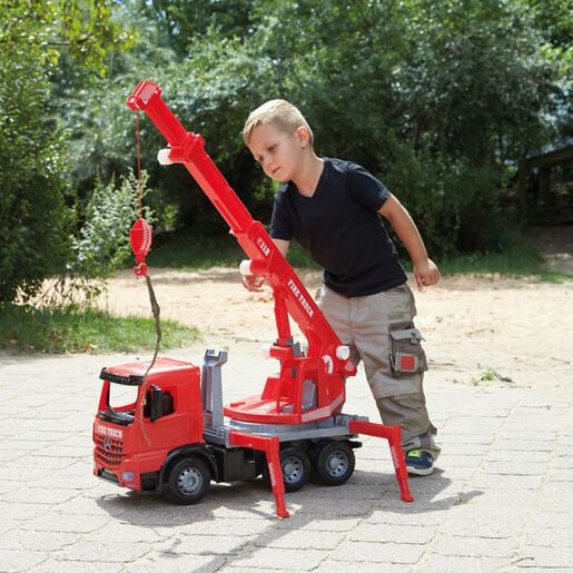 Lena AROCS MERCEDES POWERFUL GIANTS VATROGASAC S KRANOM 70x39x28 CM