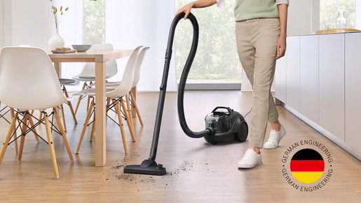 BOSCH usisavač BGC21X300; bez vrećice; 550 W; Serie 4; Crna OŠTEĆENO - RASPRODAJA