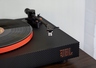 JBL Gramofon Spinner BT, Crno/Narandžasti
