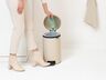 Brabantia Newicon Pedal kanta za smeće 12l, soft bež 149924