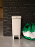 Brabantia StepUp Pedal kanta za smeće 40L, soft beige / 251849
