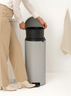 Brabantia Newicon Pedal kanta za smeće 30L, soft grey / 254949