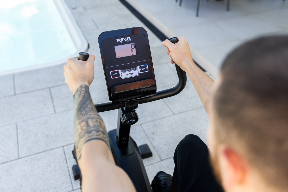 Digitalni ekran ležećeg bicikla RING RX 222R