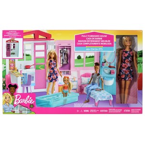 Barbie kuća s lutkom