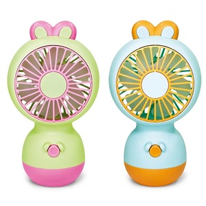 Mini ventilator "S ušima", zeleni