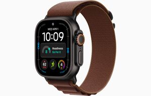 Apple Watch Ultra 4, MJC24QH/A, GPS + Cellular 49mm L Black Titanium Case with Burgundy Alpine Loop, pametni sat