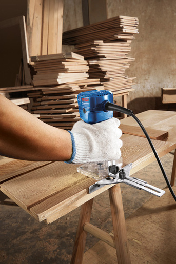 BOSCH Professional glodalica GKF 550