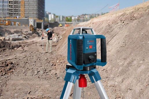 BOSCH Professional građevinski laser GRL400H + laserski prijemnik LR1 + stativ BT152 + mjerna letva GR2400 + kovčeg