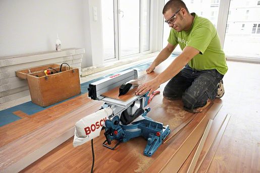 BOSCH Professional preklopna - stolna pila GTM 12 JL