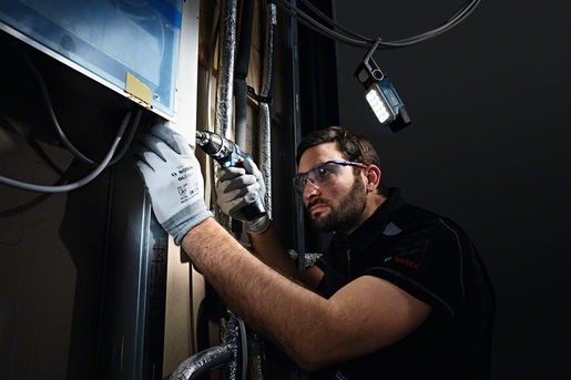 BOSCH Professional akumulatorska radna svjetiljka GLI DeciLED