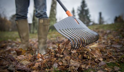 FISKARS grablje za lišće Solid 520mm “nenasađene“ 25z