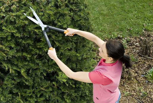 FISKARS škare za živicu HS52 544mm