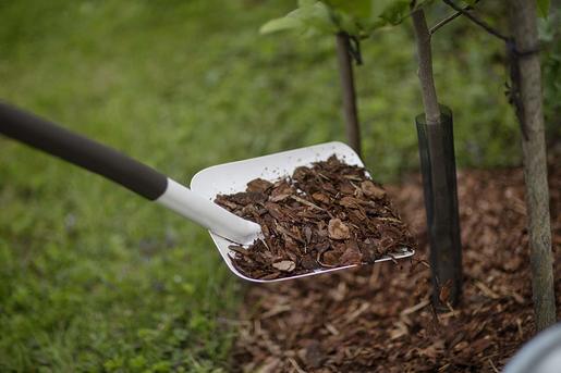 FISKARS lopata lagana (1230 x 240 mm)