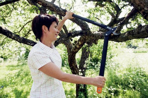 FISKARS škare za grane PowerGear L78 692mm