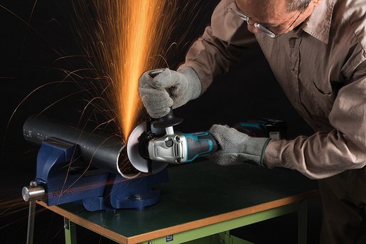 MAKITA akumulatorska kutna brusilica 18V, 125mm (18V,5.0Ah,Li-ion), 2 baterije, kofer, punjač