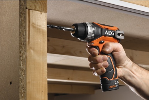 AEG akumulatorska bušilica BBS12C2LI 202C - 2 akumulatora 1.5 Ah, punjač, kofer + 2 dodatne glave