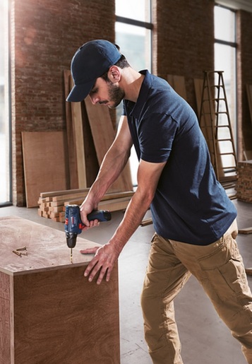 BOSCH Professional akumulatorska bušilica GSR 120 LI (2x2,0 Ah, kovčeg)