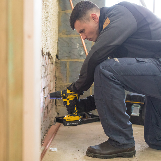 STANLEY akumulatorska udarna bušilica 18 V, 2 akumulatora, punjač, kofer - FMC628C2K