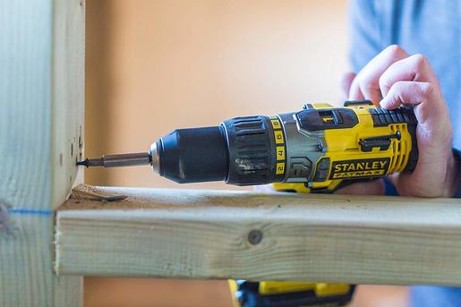 STANLEY FatMax akumulatorska udarna bušilica - 2 akumulatora, punjač, kofer - FMC625D2