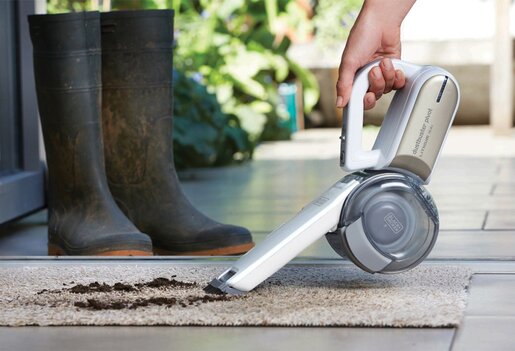 BLACK & DECKER usisavač PV1420L