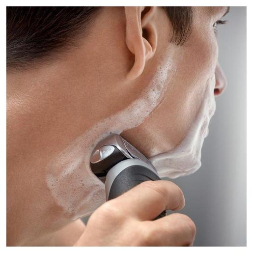 BRAUN aparat za brijanje 7899cc