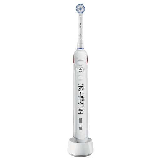 Oral-B električna četkica JUNIOR STAR WARS 6+