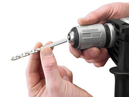 BLACK & DECKER udarna bušilica 800 W - KR805S32