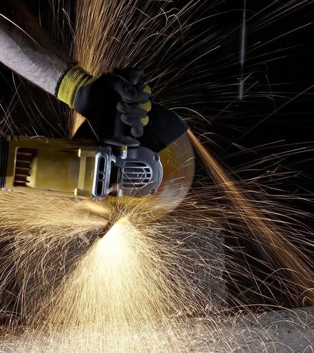 DEWALT kutna brusilica DWE4579