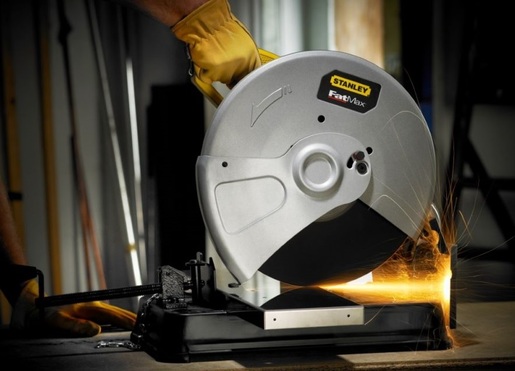 STANLEY potezna kružna pila fatmax FME700