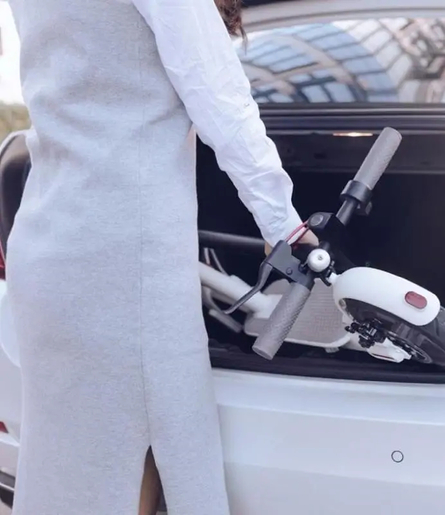 XIAOMI Mi električni romobil M365: bijeli