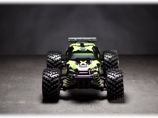 Overmax auto na daljinsko upravljanje, 45km/h, 4x4, ovjes, domet 100m, 27*20cm