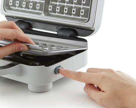 BREVILLE aparat za waffle VST072X