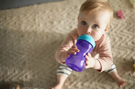 PHILIPS AVENT bočica s mekanim nastavkom ljubičasta 300 ml