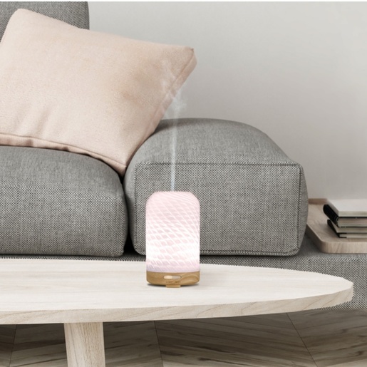 Difuzor OMELIA – u obliku maglice raspršuje eterično ulje s vodom