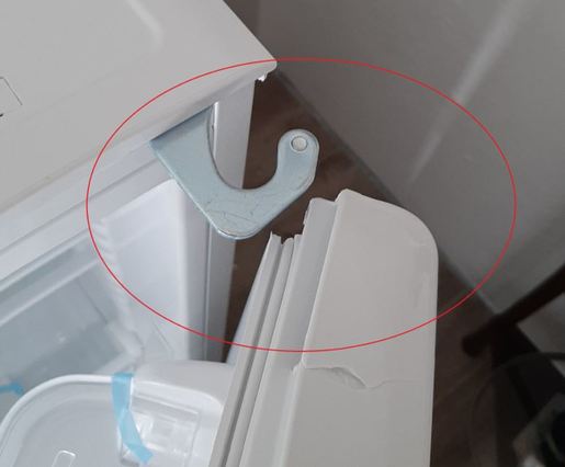 Candy hladnjak CCTOS 482WH_oštećen 4150284