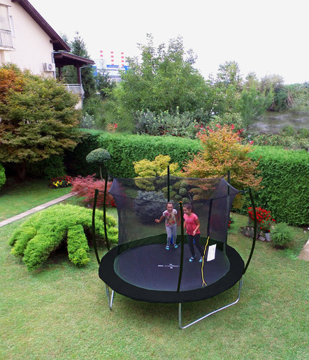 LEGONI trampolin SPACE sa zaštitnom mrežom, 244cm-crni