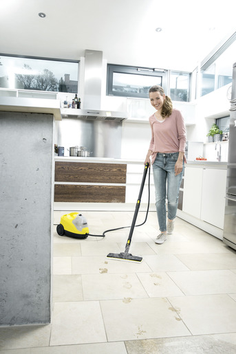 KARCHER  parni čistač SC 4 EasyFix