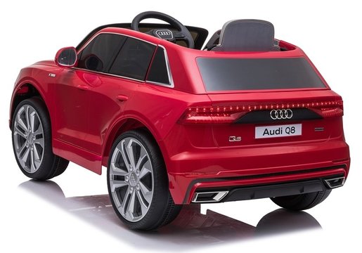 Licencirani auto na akumulator Audi Q8 crveni