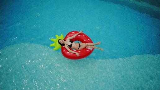 JILONG kolut na napuhavanje Jagoda (185 x 130 cm)