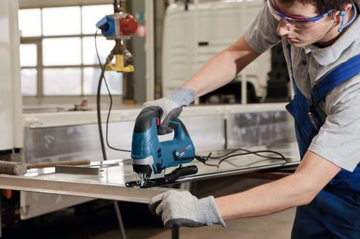 Bosch Professional ubodna pila u kovčegu GST 90 BE