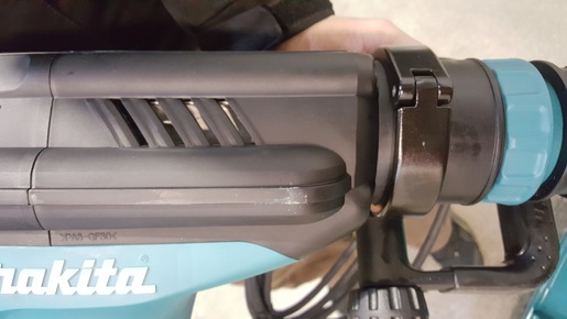 MAKITA udar.čekić HM1213C (1510W,10.8kg,AVT)