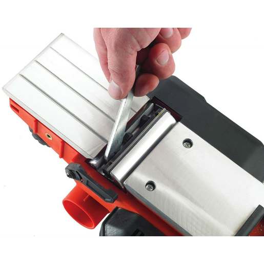 BLACK & DECKER blanja KW750K
