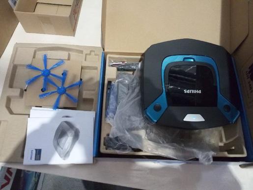 Philips robotski usisavač FC8794/01_oštećena ambalaža_TPNJ