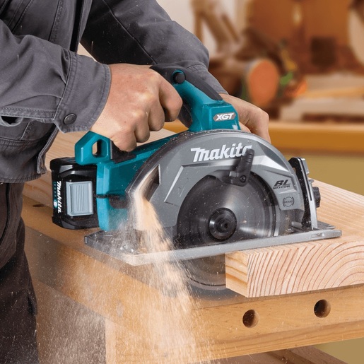 MAKITA akumulatorska ručna kružna pila XGT HS003GZ (40Vmax, 190mm, bez aku) brushless motor - SAMO ALAT