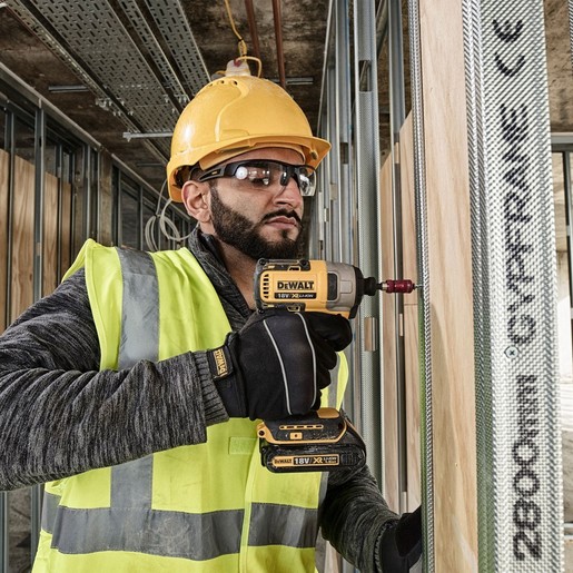 DEWALT akumulatorski set bušaći čekić DCH133 + odvijač DCF787, 2 akumulatora, punjač, TSTAK kofer