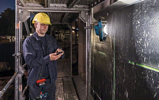 BOSCH Professional akumulatorska svjetiljka GLI 18V-2200 C - SAMO ALAT