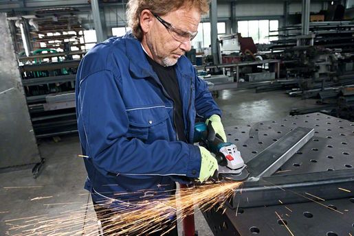 BOSCH Professional akumulatorska kutna brusilica GWS 18V-10 - SOLO